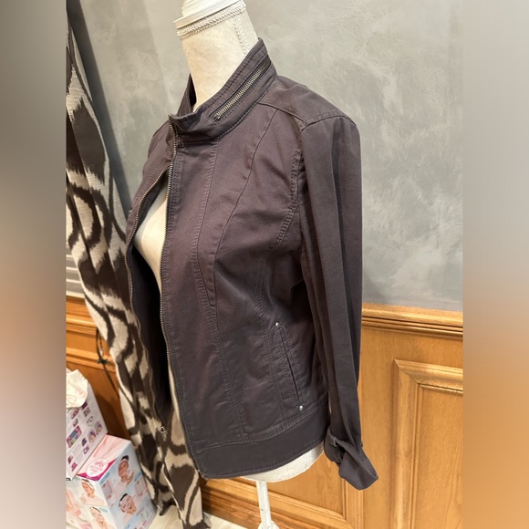 Women’s Express Medium Utility ish Cropped Jacket. Great condition. - Picture 3 of 6